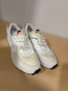 Nike Men’s Waffle Debut Shoes